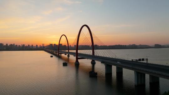 杭州钱塘江清晨日出之江大桥两岸转塘风光