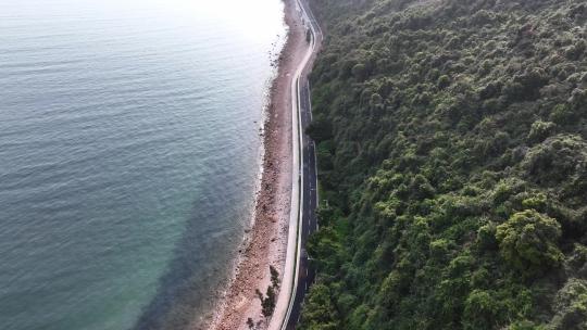 航拍海边道路