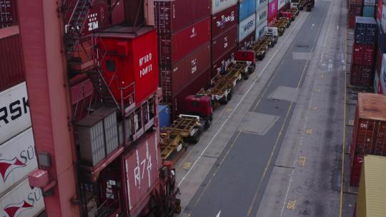 香港青衣集装箱港口运作航拍