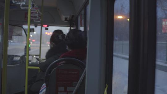 冬季公交车 雪景4K slog2Sga..3.cine A73视频素材模板下载