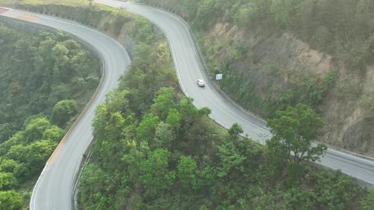 4K航拍贵州曲折蜿蜒的公路美景