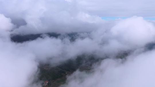 实拍天空中的云层视频素材模板下载