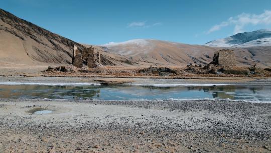 西藏旅游风光冰河古代烽火台古堡遗迹