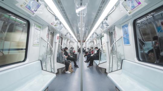 4K地铁车厢人流广角延时摄影