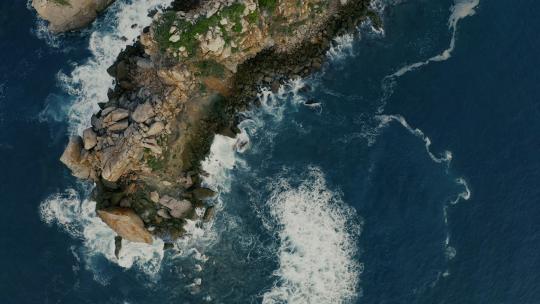 1013_空中拍摄的海上悬崖