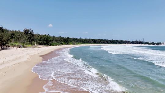 俯瞰海边沙滩海滩海浪