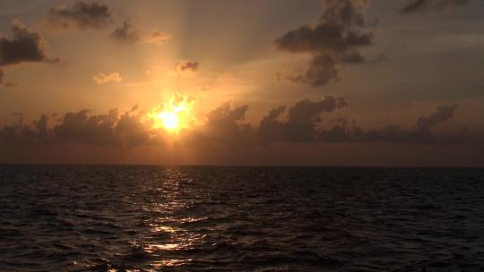 海上的日落视频素材模板下载