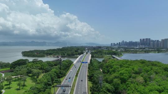 深圳南山区深圳湾蓝天白云航拍