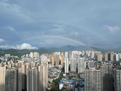 城市彩虹