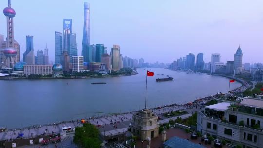 上海陆家嘴CBD清晨航拍