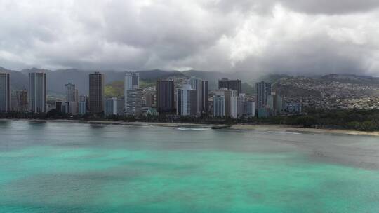 无人机拍摄的夏威夷檀香山海滨酒店