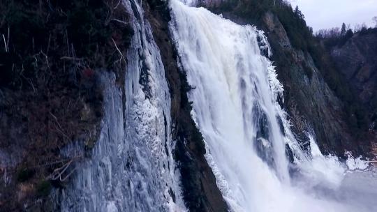 航拍加拿大魁北克巨大瀑布
