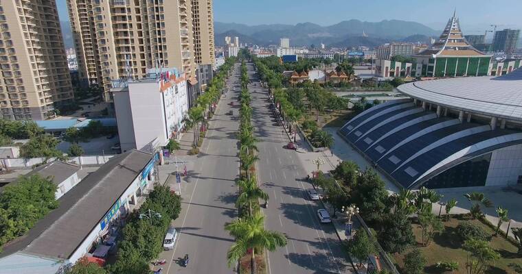 4k云南德宏芒市新区街景