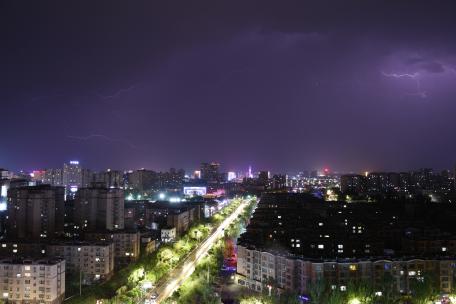 喀什雨天闪迪延时