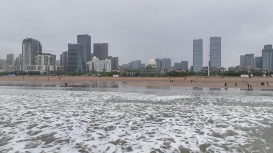 青岛石老人海水浴场沙滩航拍