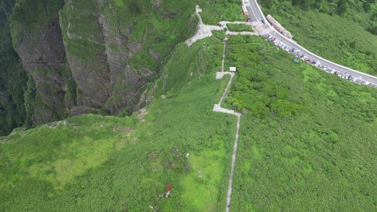 航拍湖北神农顶景区神农谷登山台阶