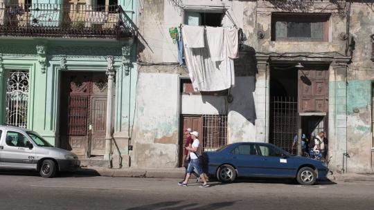 古巴哈瓦那街道人文自行车地拍视频素材模板下载