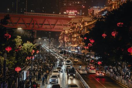 重庆洪崖洞道路夜景移动延时摄影视频素材模板下载