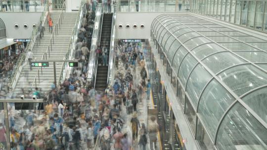 延时摄影8K｜城市交通地铁站台换乘人流量