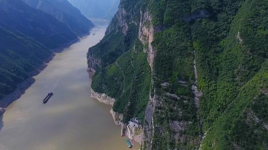 航拍长江三峡绿水青山壮丽景观