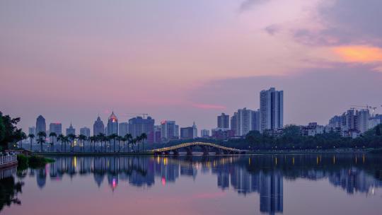 南宁南湖公园拱桥夜景日转夜延时