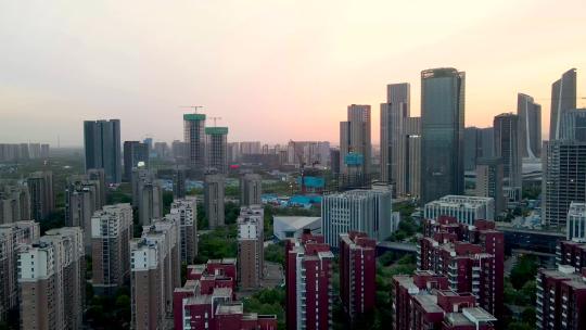 4k  航拍黄昏下的南京城市建筑景观