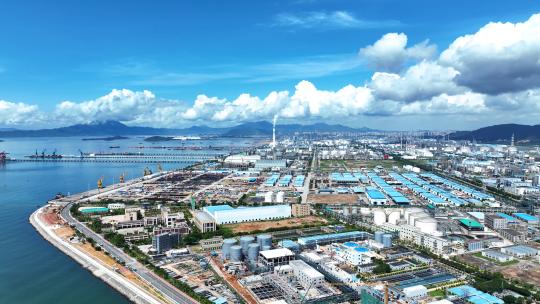 航拍广东惠州工业石油化工基地海景