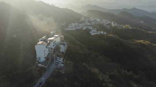 坡山村的早晨