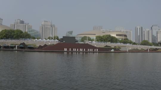 航拍郑州会展中心如意湖边太极-1（log灰）