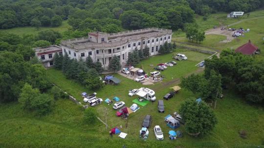 哈尔滨平山神鹿风景区航拍飞机户外露营帐篷