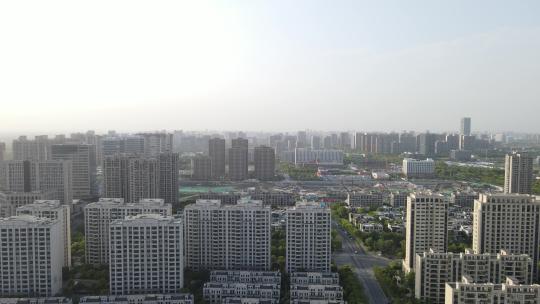 上海嘉定新城全景小区别墅4K航拍视频素材模板下载
