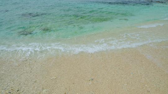 清澈的海水 海浪沙滩海滩