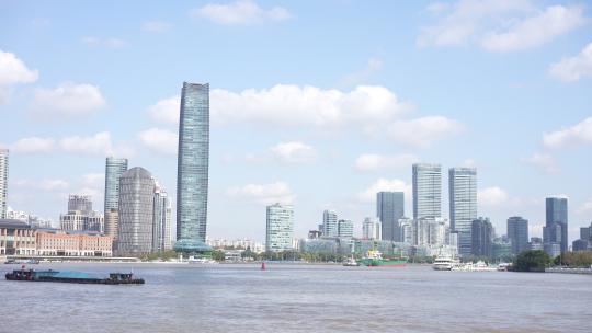 上海外滩货船东方明珠陆家嘴蓝天白云视频素材模板下载
