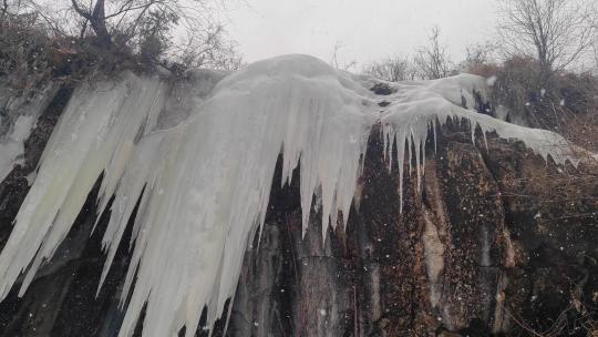 四川阿坝四姑娘山双桥沟景区冰川风雪风光