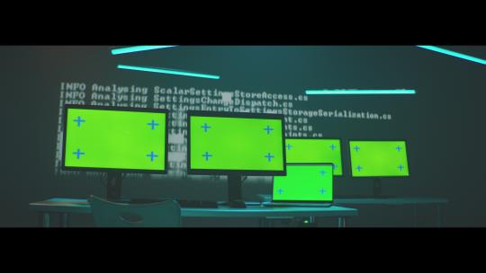 高科技办公室多个绿幕显示器和故障动画4K