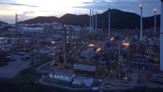 中国石油工厂/延时航拍/夜景石油工厂航拍