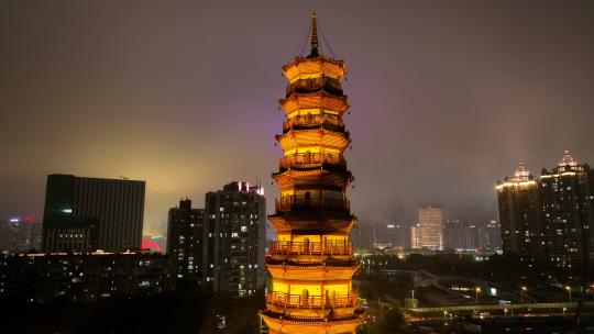 广州赤岗塔的航拍夜景