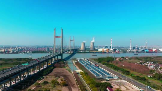 黄浦江上的闵浦大桥视频素材模板下载