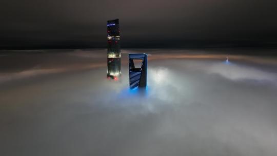 航拍上海陆家嘴夜景平流雾摩天大楼