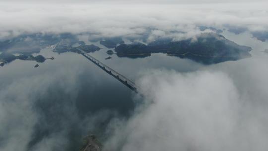 航拍杭州淳安千岛湖大桥云海云雾4K视频素材模板下载