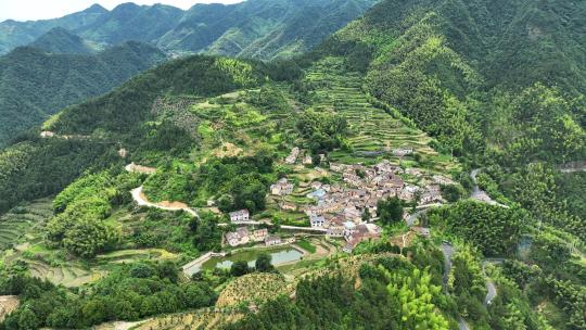 航拍浙江丽水松阳旅游乡村古村梯田田园风光