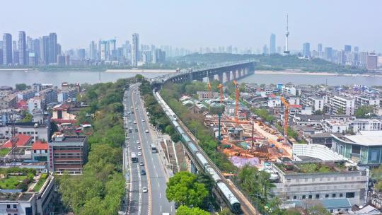 航拍武汉长江大桥车流视频素材模板下载
