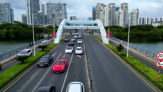 海南省三亚市城市迎宾路月川CBD航拍车流