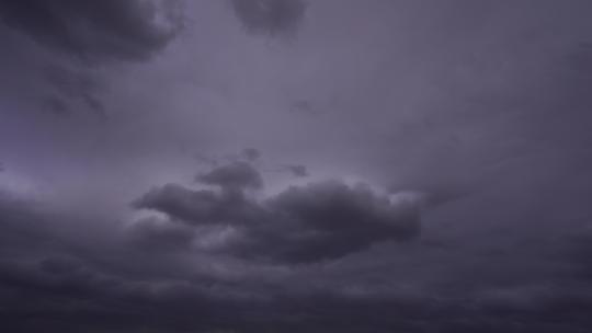 阴天延时乌云天空天气变化乌云密布雷雨天气