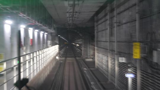 重庆轻轨隧道