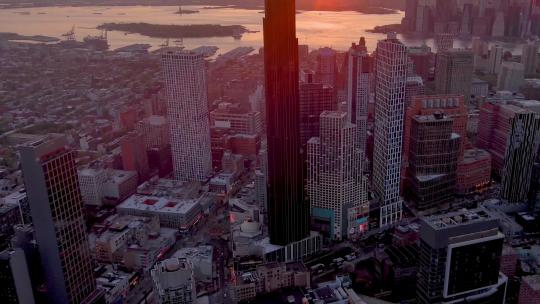 城市航拍日出阳光照射布鲁克林塔摩天大楼