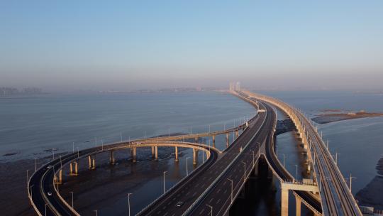 石狮市锦江外线航拍泉州湾大桥-后拉-摇镜头