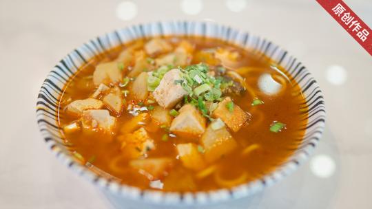 面食臊子面油泼面