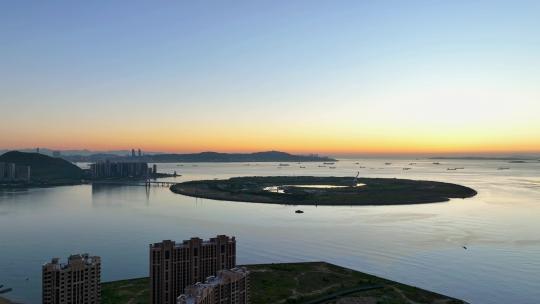 航拍福建漳州港厦门湾双鱼岛日出风光