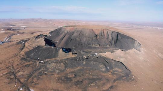 4k航拍内蒙古乌兰哈达火山